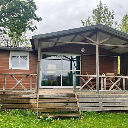 Village De Chalets Et Camping La Pierre De L'Aigle La Bréole 外观 照片