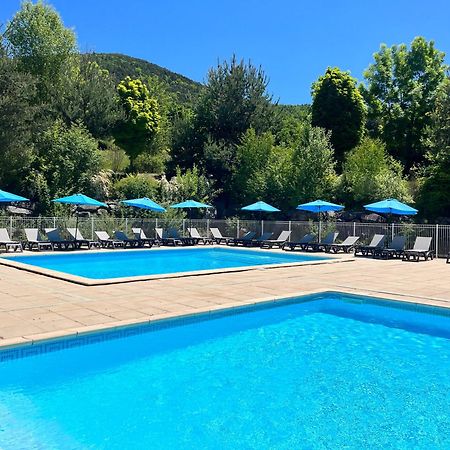 Village De Chalets Et Camping La Pierre De L'Aigle La Bréole 外观 照片